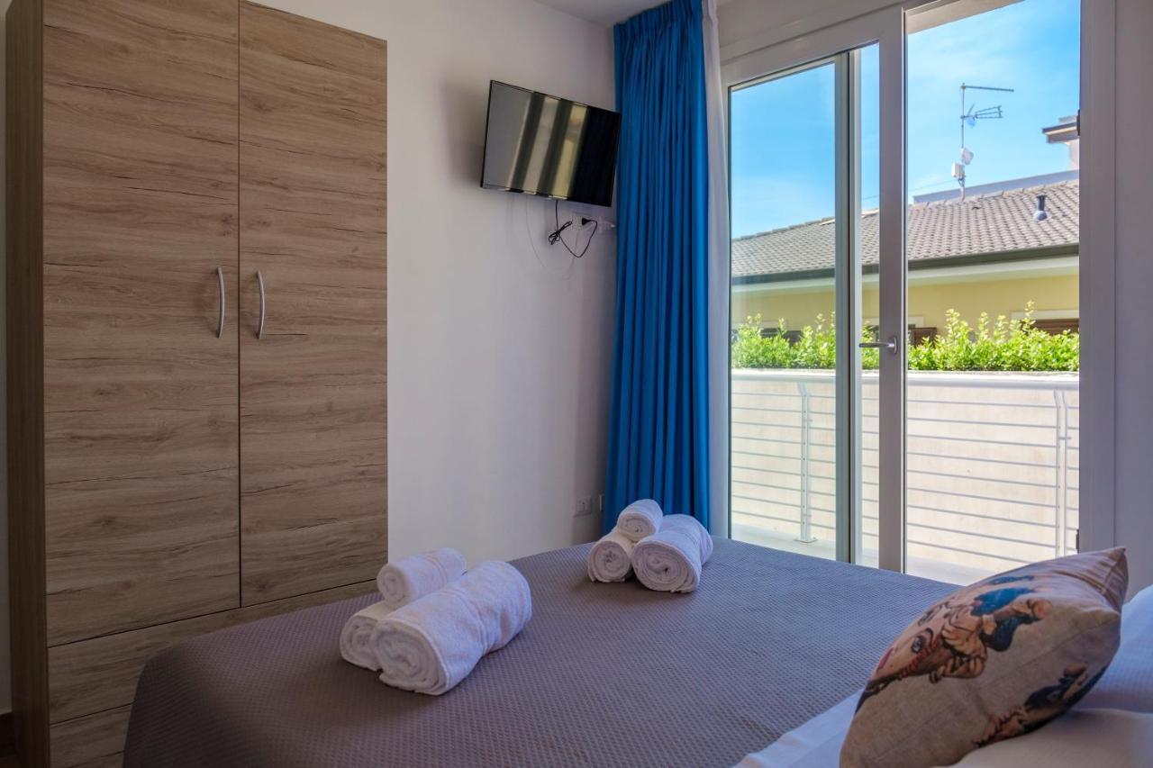 White Apartments & Spa 아볼라 외부 사진