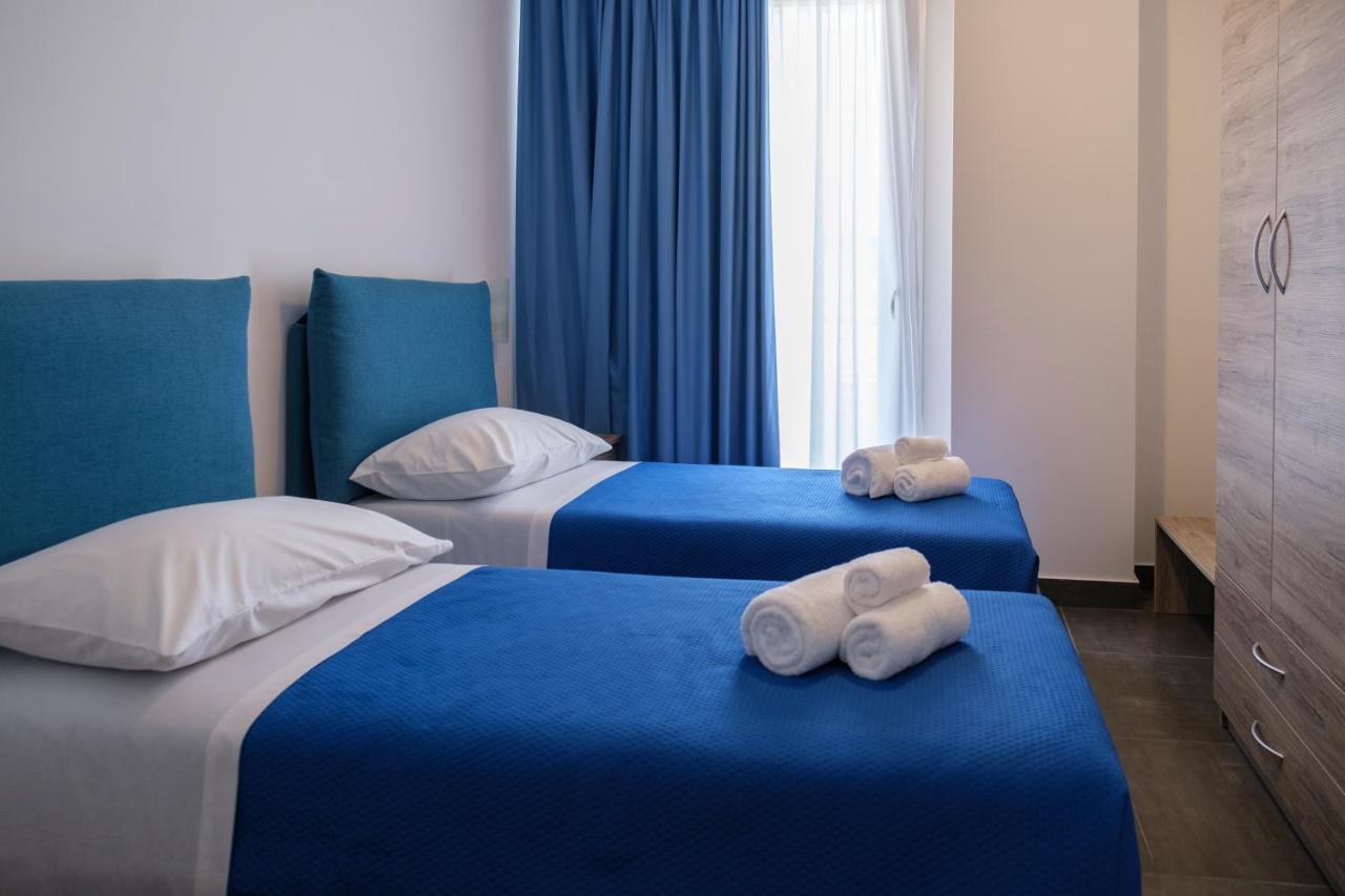 White Apartments & Spa 아볼라 외부 사진
